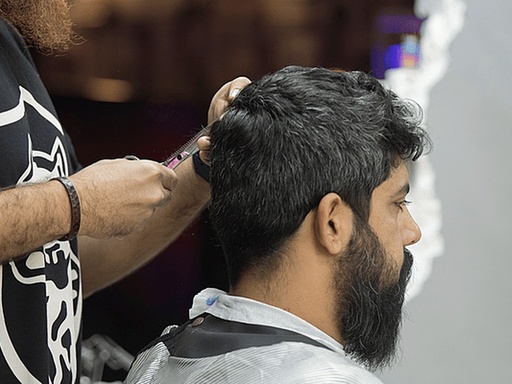 Homme - Coupe et taille de la barbe